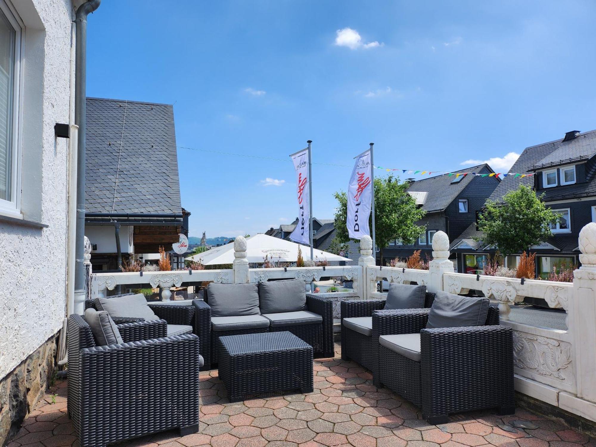Die Zwei Loewen Ferienwohnungen Winterberg Exterior photo